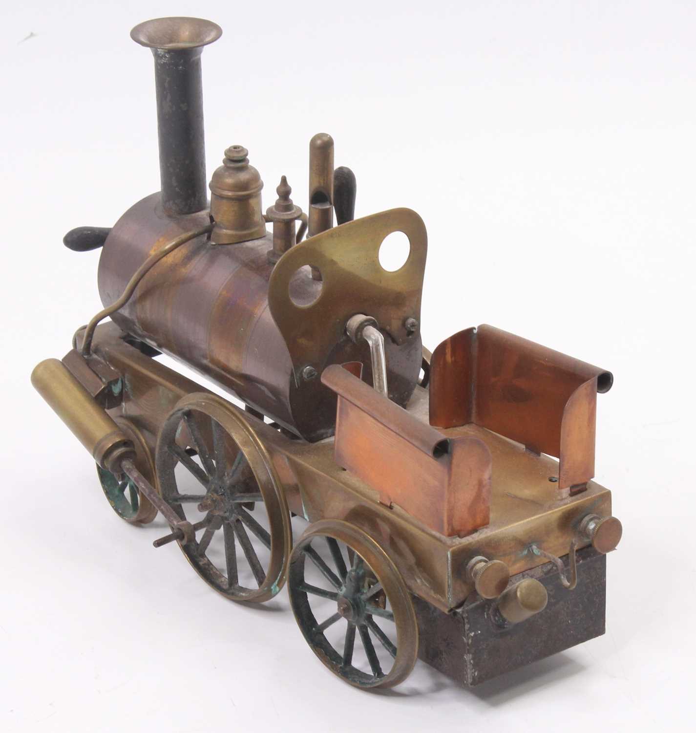 Early 20th-century brass and copper spirit fired 2-2-2 dribbler locomotive by Schoenner, excellent - Bild 3 aus 4