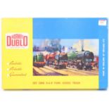 Set 2006 Hornby Dublo 2-rail Tank Goods Train. 0-6-0 green tank loco 31340, all steps present,