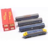 Triang blue/yellow TC items: R159 B60 double ended diesel VR on front – also on sides at front –