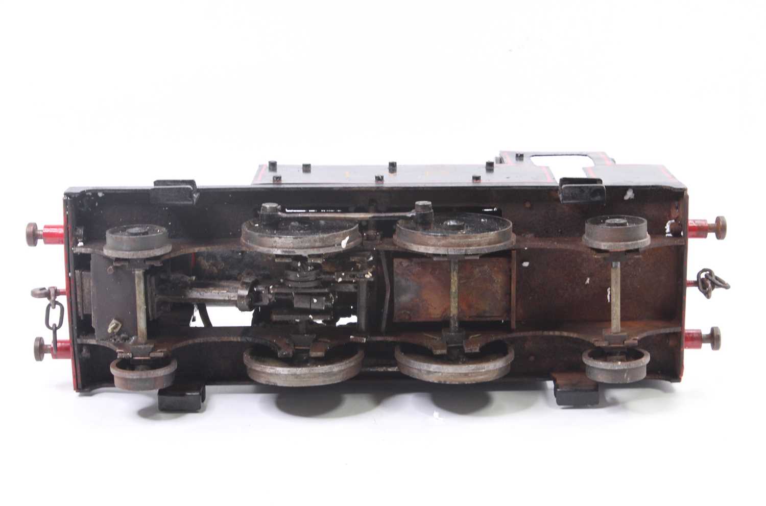 3.5 inch gauge live steam model of LYR 2-4-2 locomotive, finished in black and red with LYR to - Bild 6 aus 6