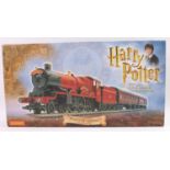 Hornby R1033 Hogwart’s Express ‘Harry Potter and the Chamber of Secrets’ train set comprising Castle