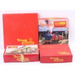 Four Triang boxed items: RS8 ‘The Midlander’ Passenger set (NM-BVG-E); R161 Operating Hopper car set