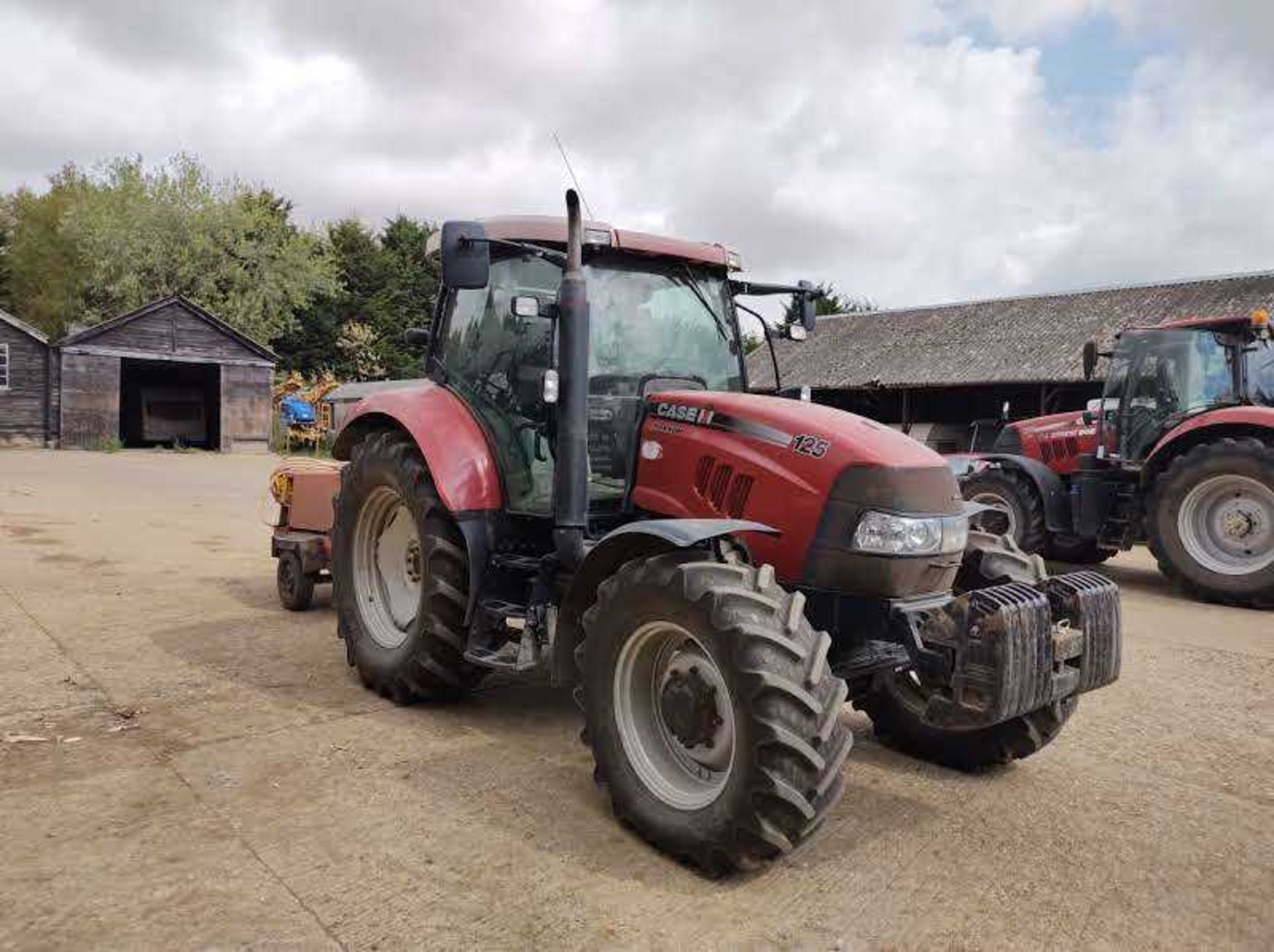 Case Maxxum 125 Tractor (Year 2012) (5094 hours) (Reg: EU12 HLM) (Excluding trailed compressor or - Image 2 of 11