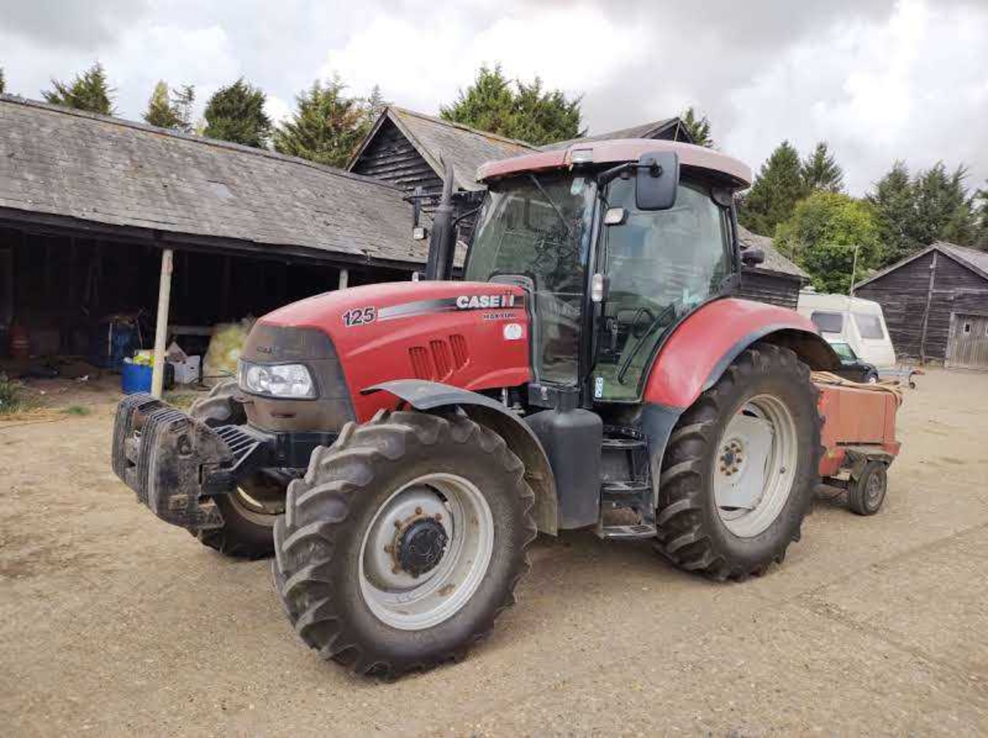 Case Maxxum 125 Tractor (Year 2012) (5094 hours) (Reg: EU12 HLM) (Excluding trailed compressor or - Image 3 of 11
