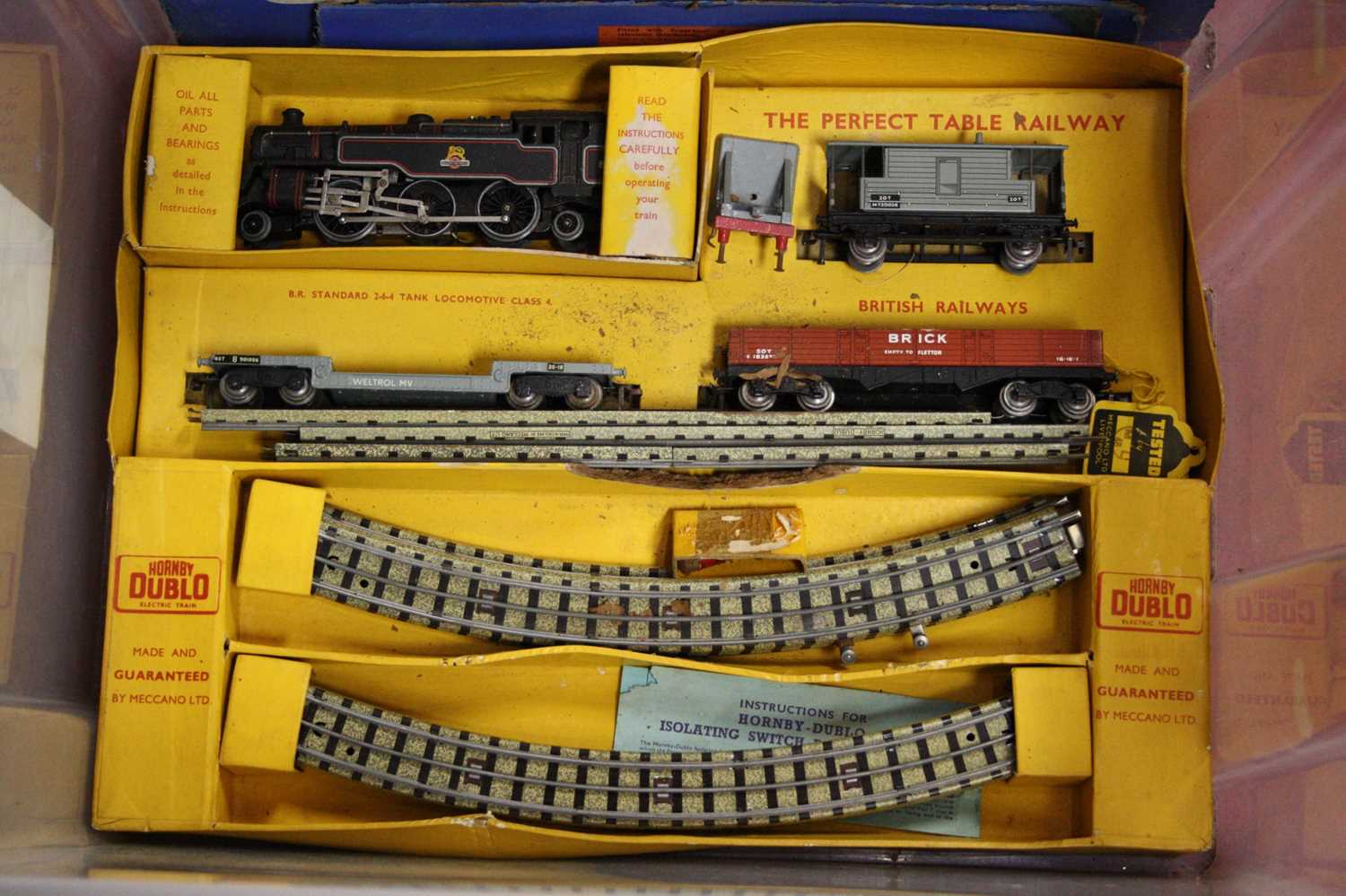 A collection of models, to include Hornby Dublo isolating switch, D1 level crossing, power control - Image 2 of 2