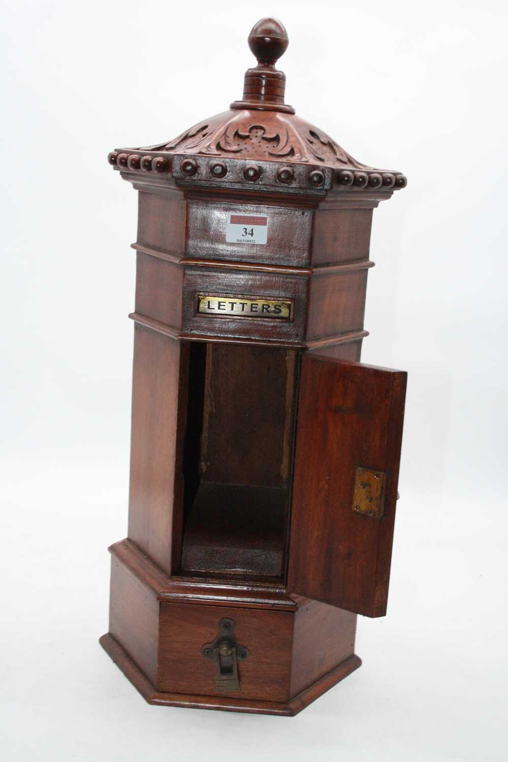 A Victorian style country house type pillarbox letterbox of hexagonal form having a turned finial - Image 2 of 4