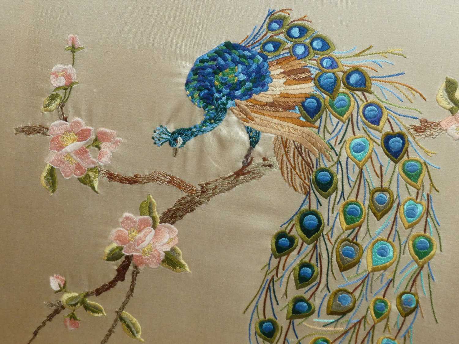 Mid 20th century Japanese silkwork being peacock study, 70x59cm, framed, together with one other - Bild 5 aus 5