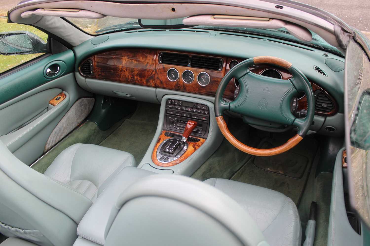 A 1998 Jaguar 4 litre XK8 convertible automatic coupe Reg No. S289 BWC Chassis No. SAJJGKFD3AR002021 - Image 5 of 12