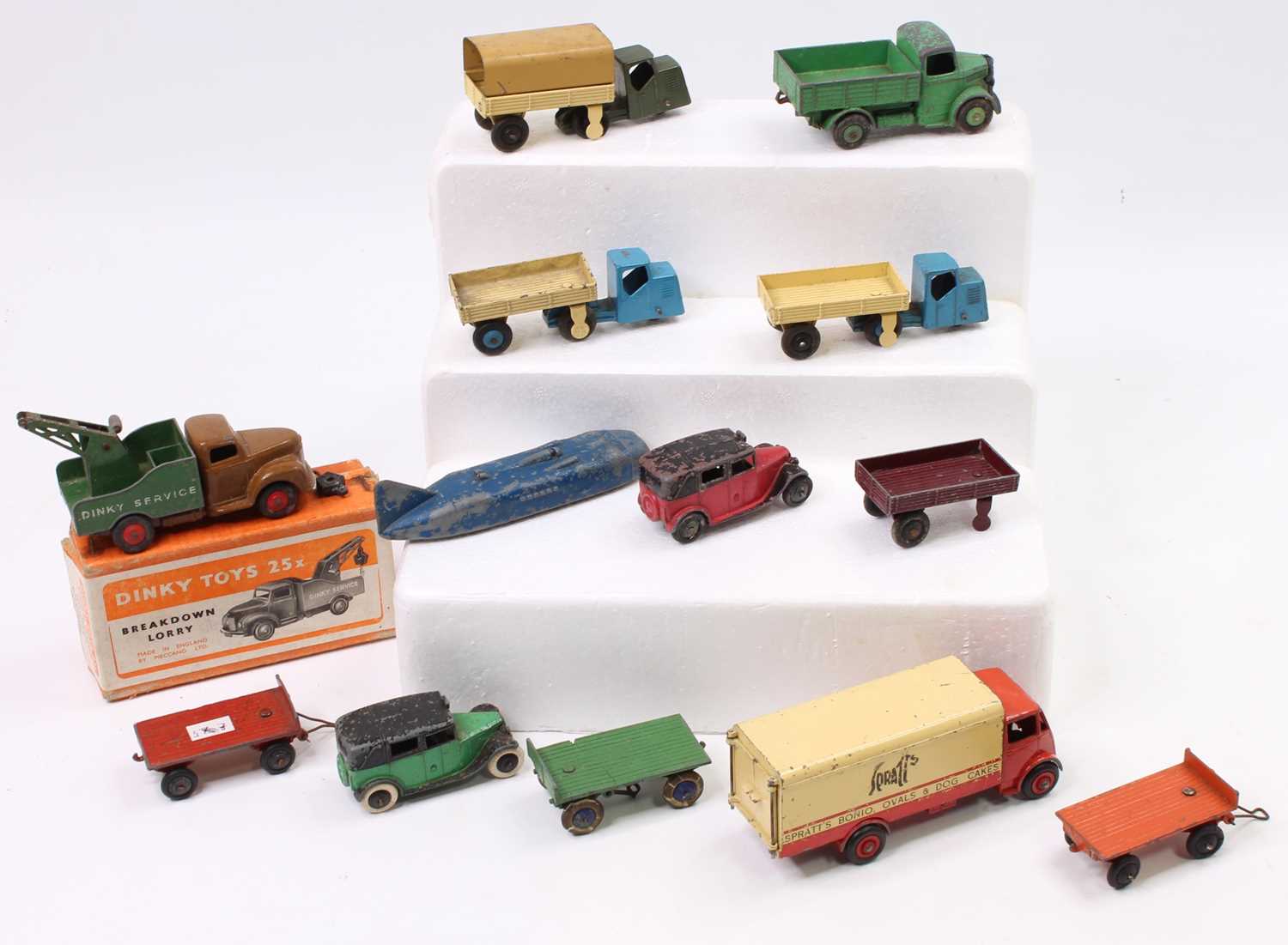 One tray containing 13 Dinky Toys in play worn condition to include, No. 917 Guy Van "Spratts", - Bild 2 aus 2