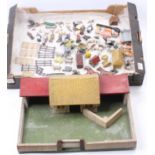 Tray containing a collection of various Britains, Hill Co, FG Taylor, Cherilea and similar lead