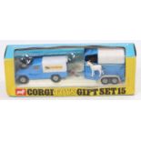 Corgi Toys Gift Set 15 Land Rover and Rice's Beaufort double horse box, blue Land Rover with white
