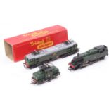 A collection of various boxed and loose Triang locomotives to include a Triang No. 27000 'Electra'