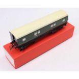 Southern Railway bogie luggage van, green, made in the style of Hornby by Alan Middleton in