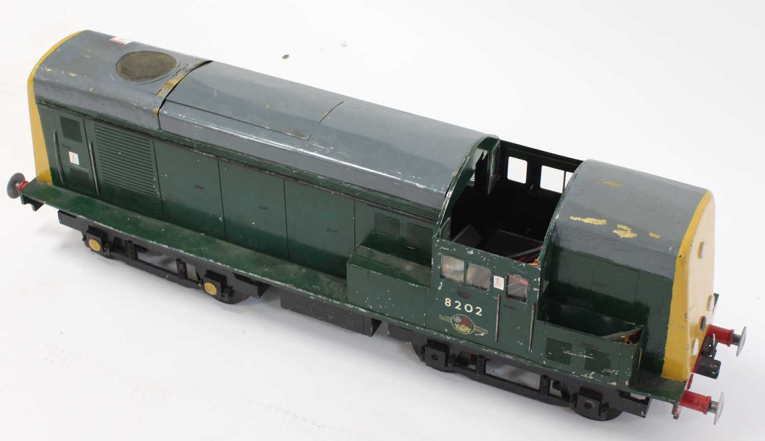 5 inch gauge battery operated model of a Diesel Electric Locomotive, finished in green with Number - Image 2 of 6