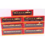 Hornby boxed Gresley Crimson and Cream Passenger stock group, 7 examples to include reference