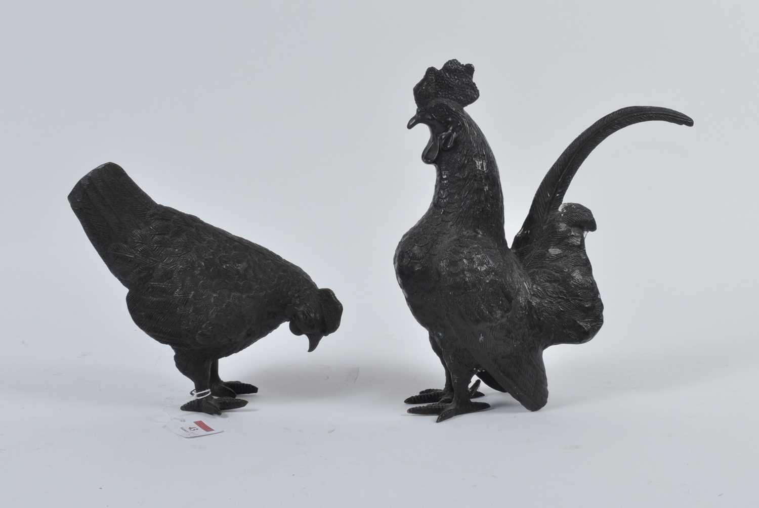 A modern bronzed model of a cockerel, h.28.5cm; together with a matching model of a hen, h.20cm (2)