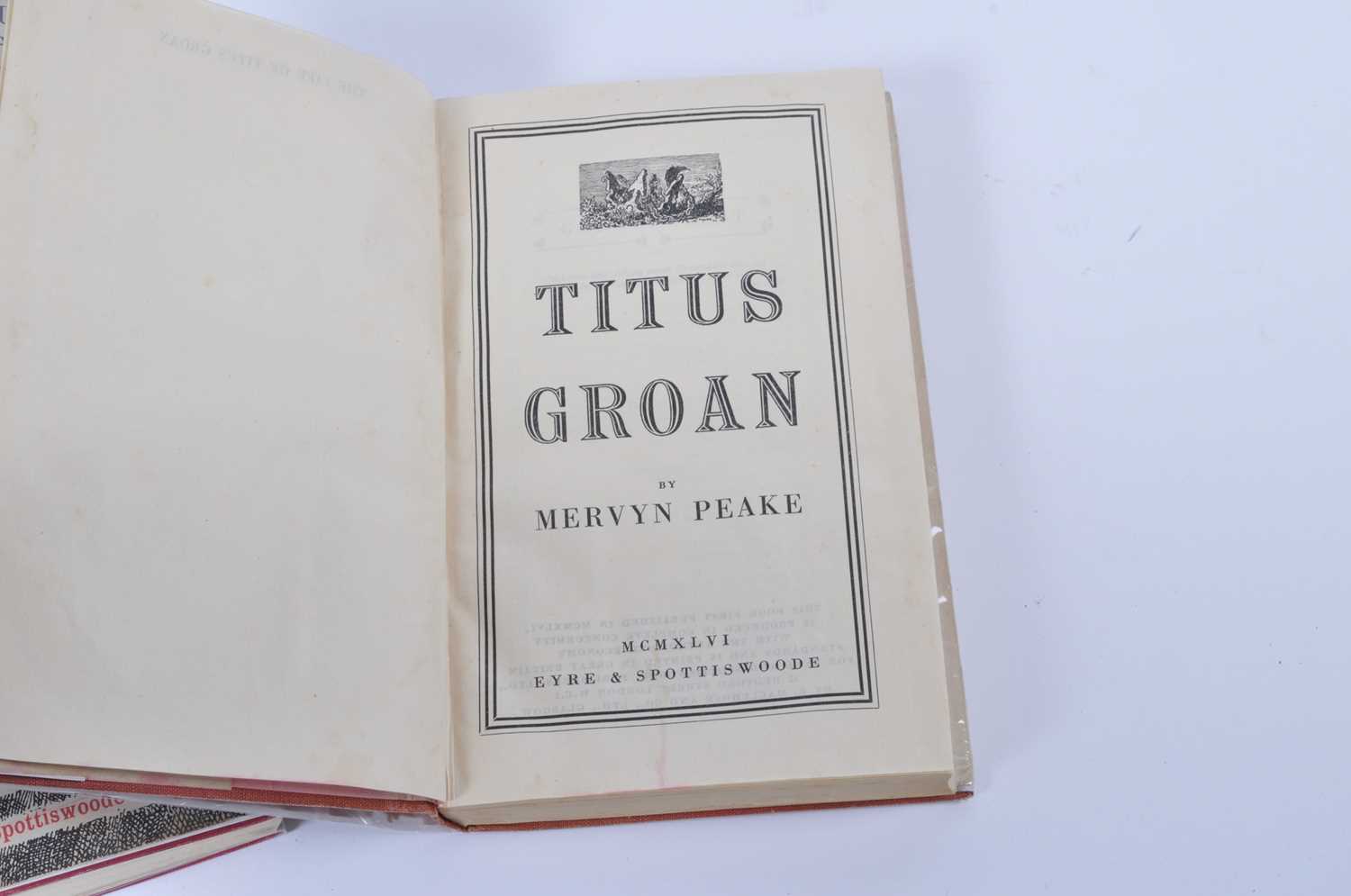 Peake, Mervyn: Titus Groan, 1946 1st edition second impression, Eyre & Spottiswoode, hardback with - Bild 5 aus 11