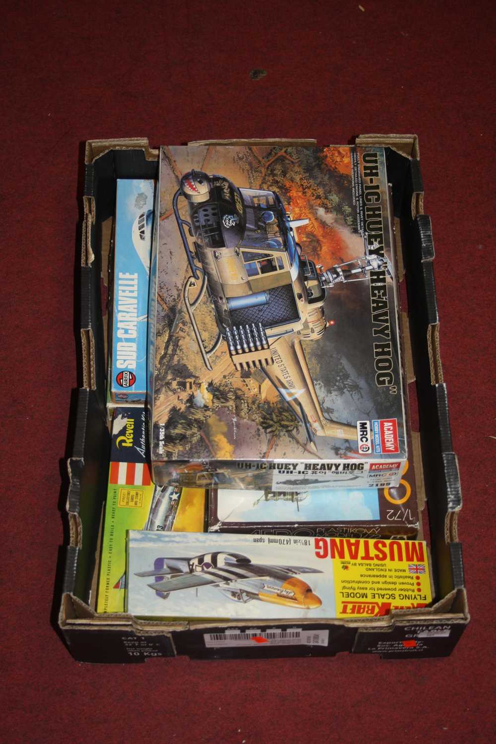 Three boxes of plastic kits to include Revell, Heller, Airfix etc - Bild 2 aus 3