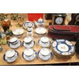 A Booth's Lowestoft Border pattern tea service; together with a collection of Copeland Spode side