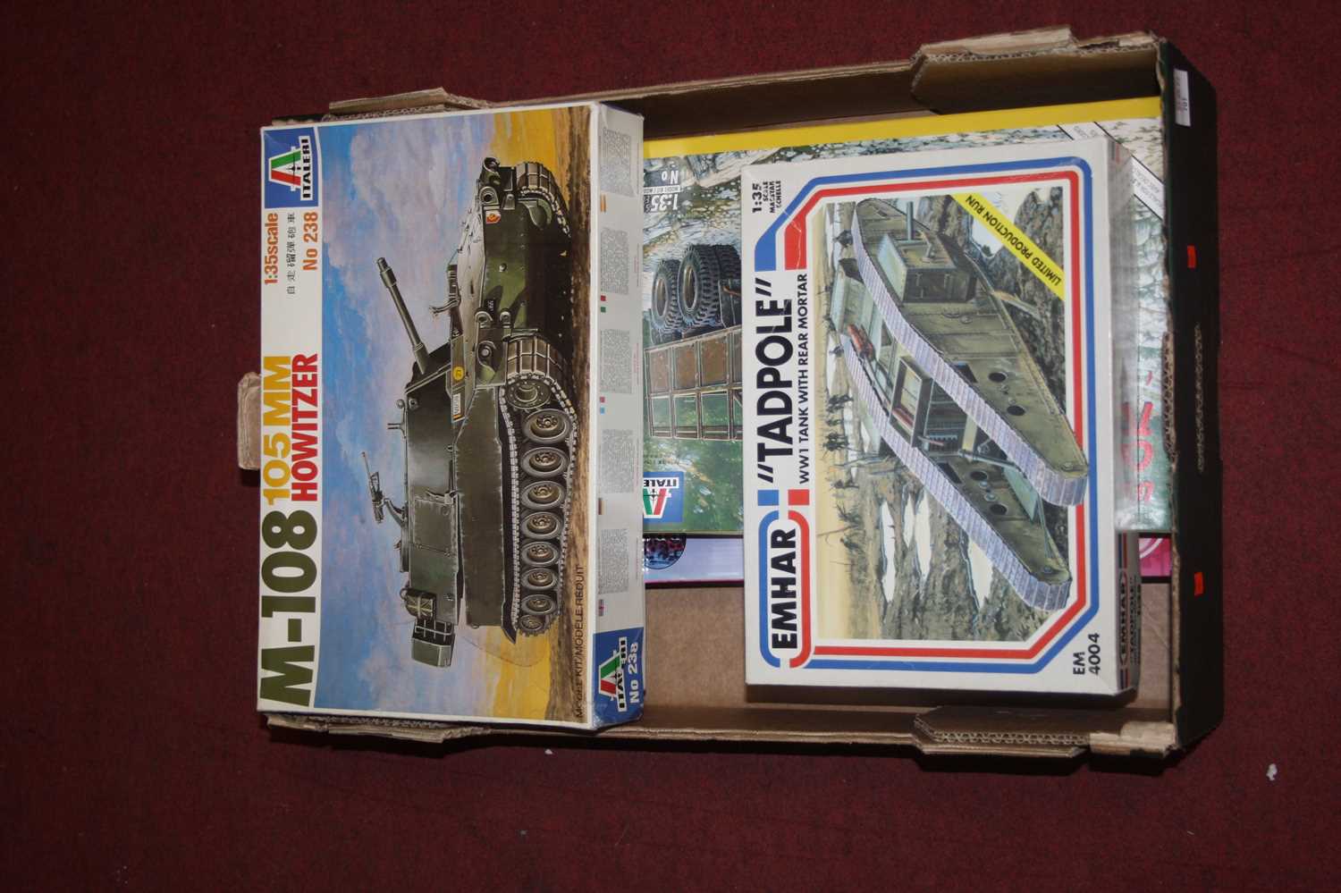 Three boxes of plastic kits to include Revell, Heller, Airfix etc - Bild 3 aus 3