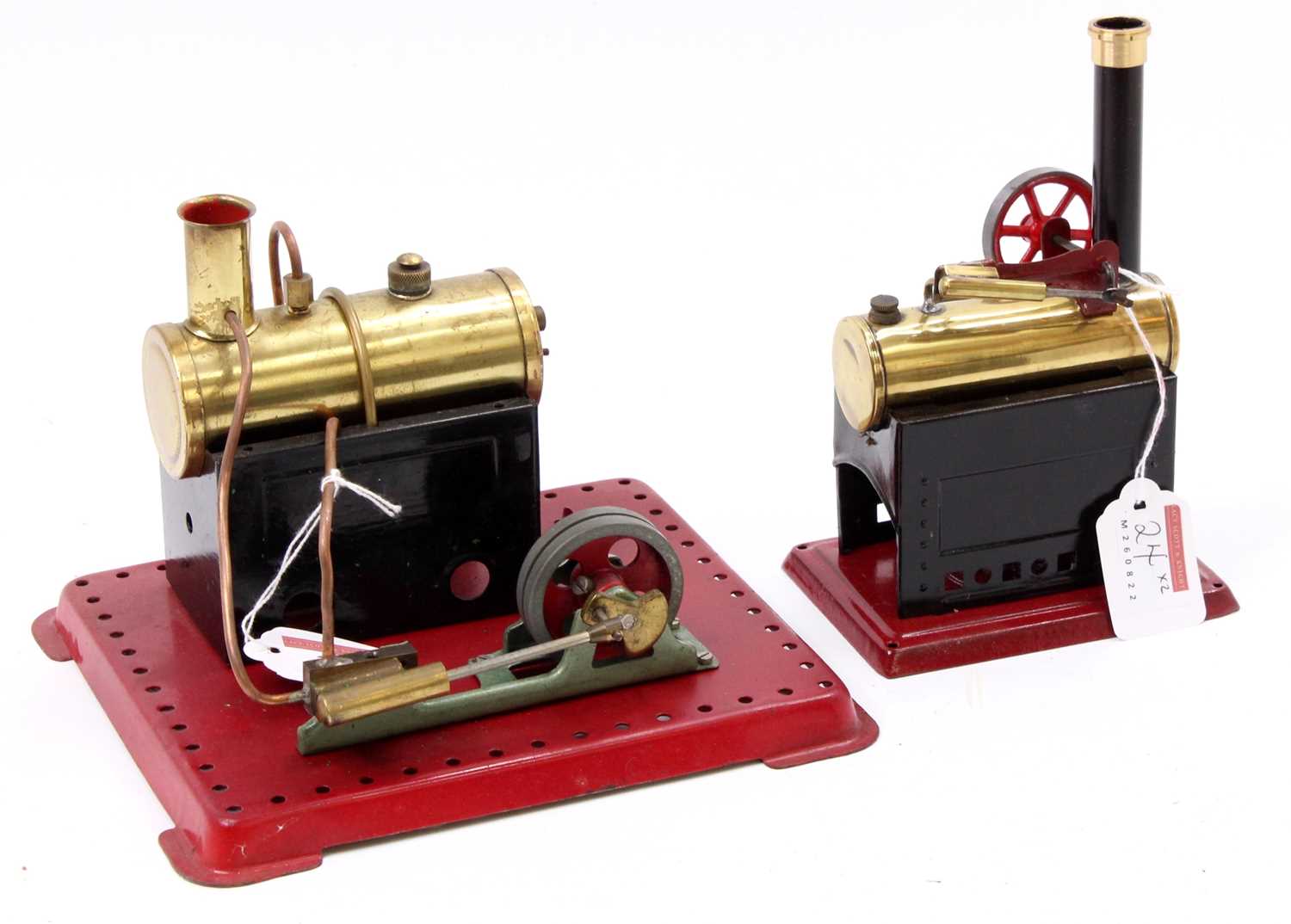 A Mamod/Meccano style restored stationary steam engine group to include a horizontal spirit fired