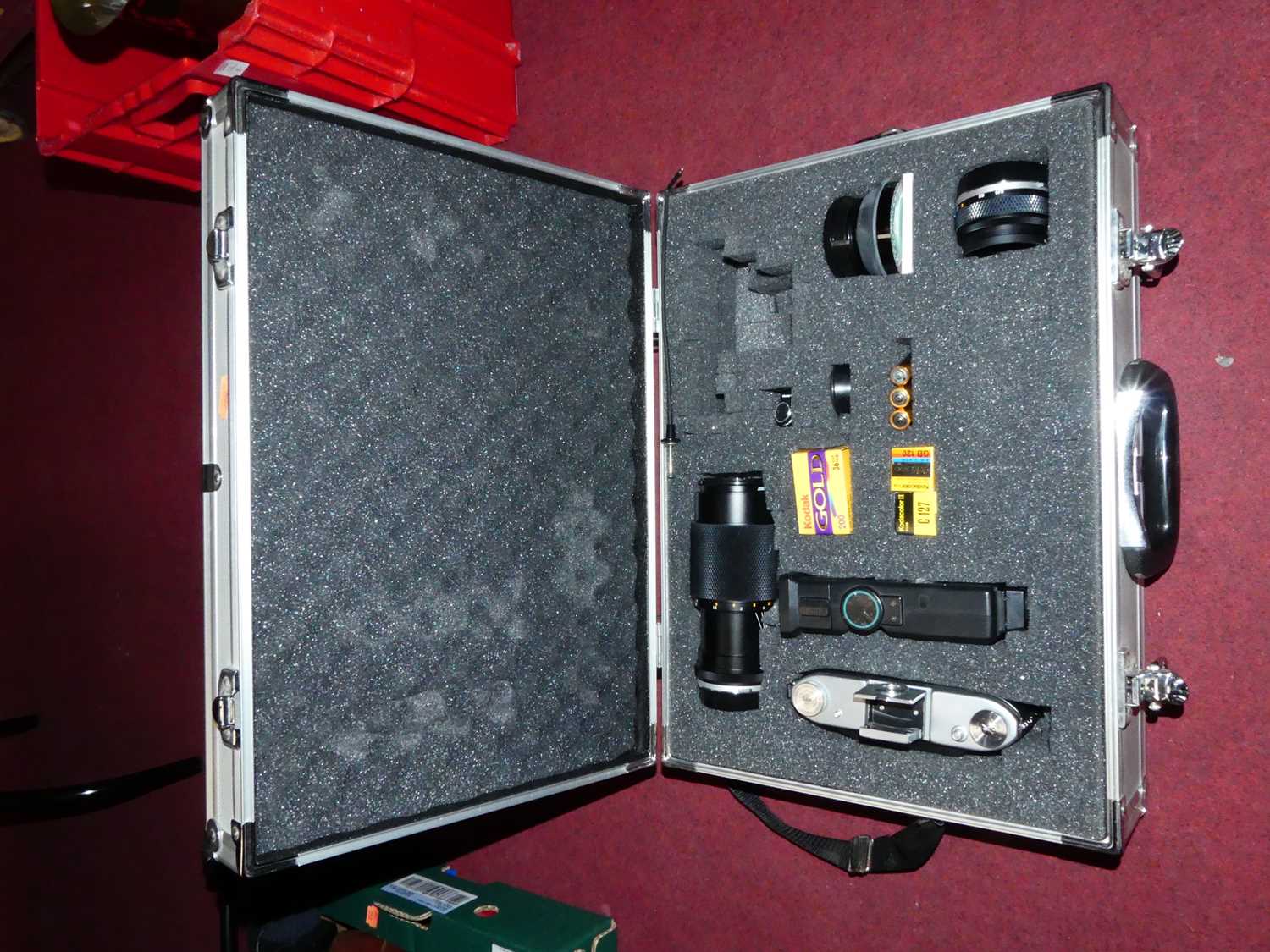 An Ensign Selfix 820 camera, with various accessories to include Olympus 65-200mm zoom lens, - Image 2 of 3