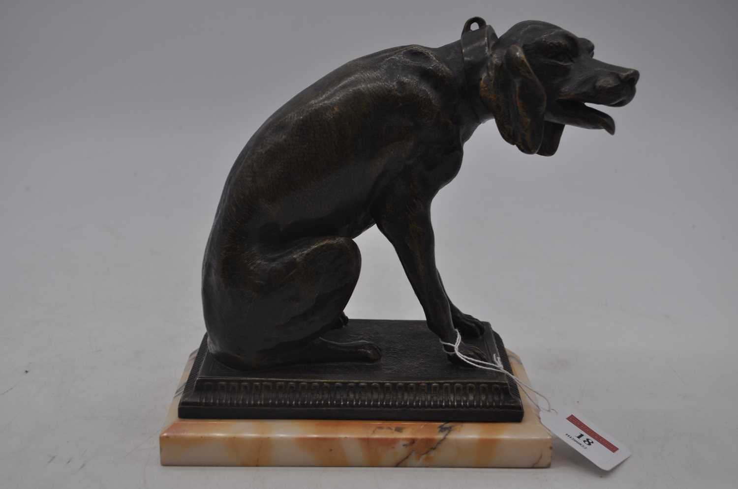 A 20th century bronzed metal model of a seated dog, mounted upon a cavetto moulded base and polished - Bild 2 aus 3