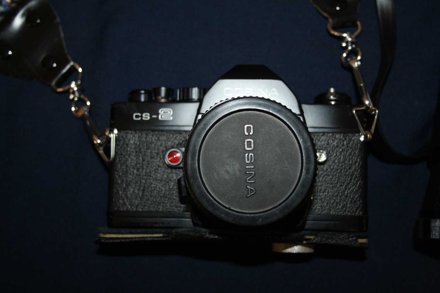 A Cosina CS-2 camera, in leather case; together with a Photax UV 62mm macro-lens, in leather case; - Image 2 of 5