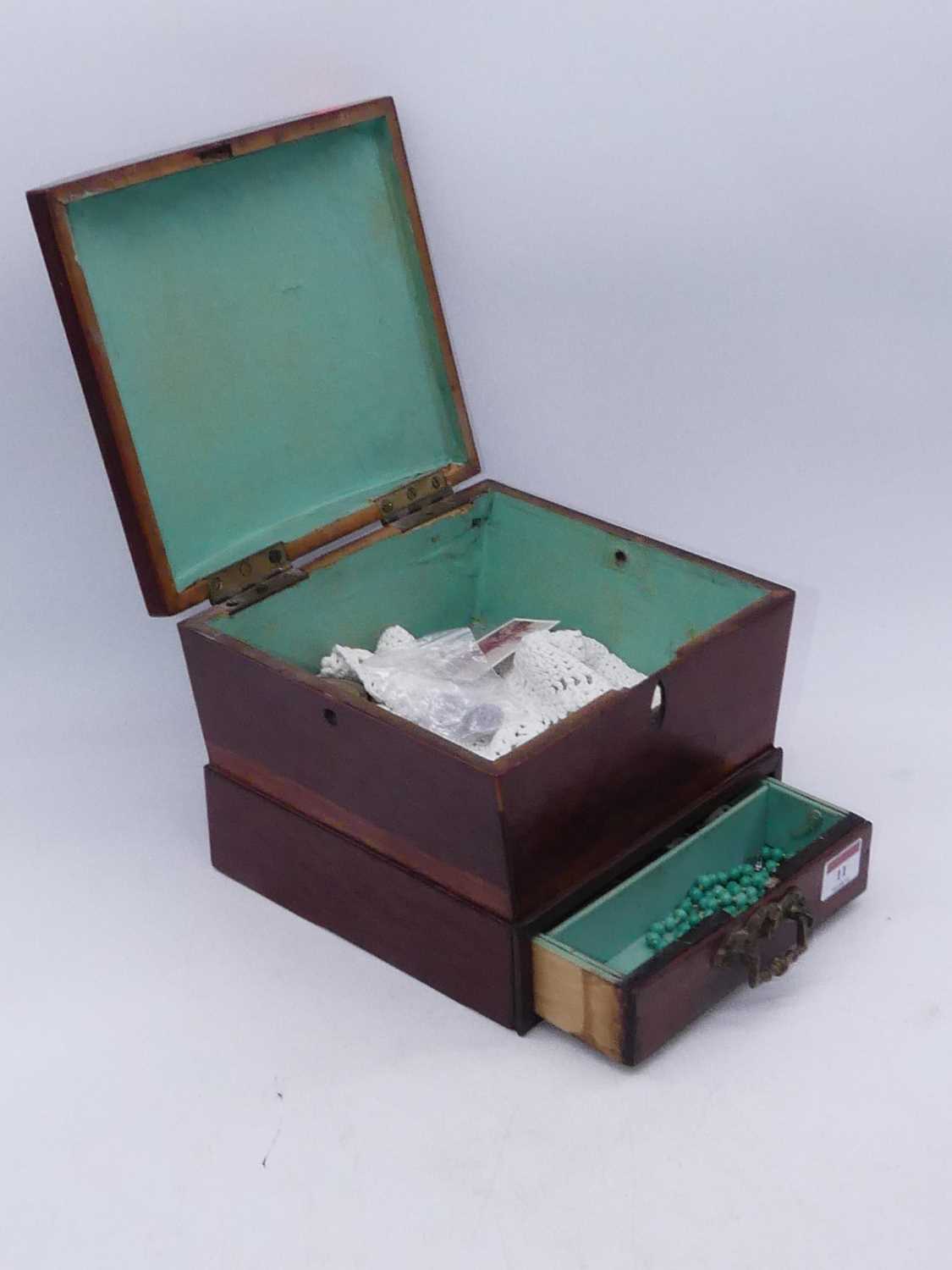 A 19th century mahogany boxwood and rosewood crossbanded dome top workbox, mounted on associated - Bild 3 aus 4