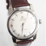 A gent's stainless steel Omega Seamaster automatic wristwatch, having a round silver quarter