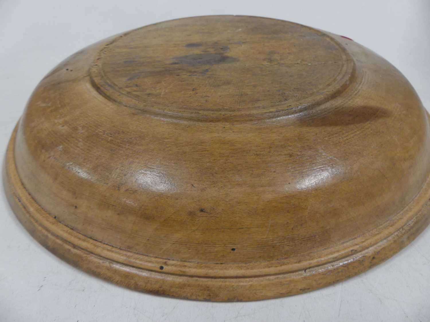 A 19th century mahogany circular tray, dia.33cm; together with two treen bowlsExtra images - Image 6 of 10