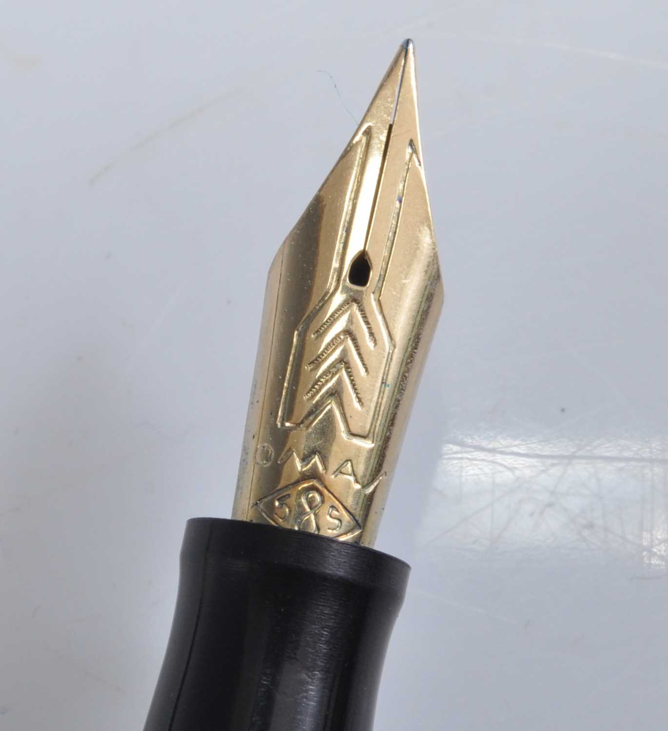 A boxed Omas Extra 556 Da Tavolo fountain pen, the barrel engraved Omas Extra, the nib engraved OMAS - Image 2 of 5