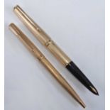 A Parker 61 Presidential double-jewelled fountain pen and ballpoint pen, in the Gold Barley pattern,