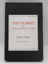 Tolkien, J.R.R.: The Hobbit De Luxe Edition, George Allen and Unwin, 1976, in slipcase. (1) The case