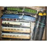 Mixed railway related items, to include Hornby Railways, 0 gauge track, Dublo track etc