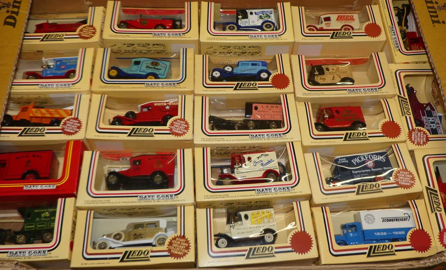 Two trays containing mixed Models of Yesteryear and Lledo Days Gone diecast vehicles - Bild 3 aus 3