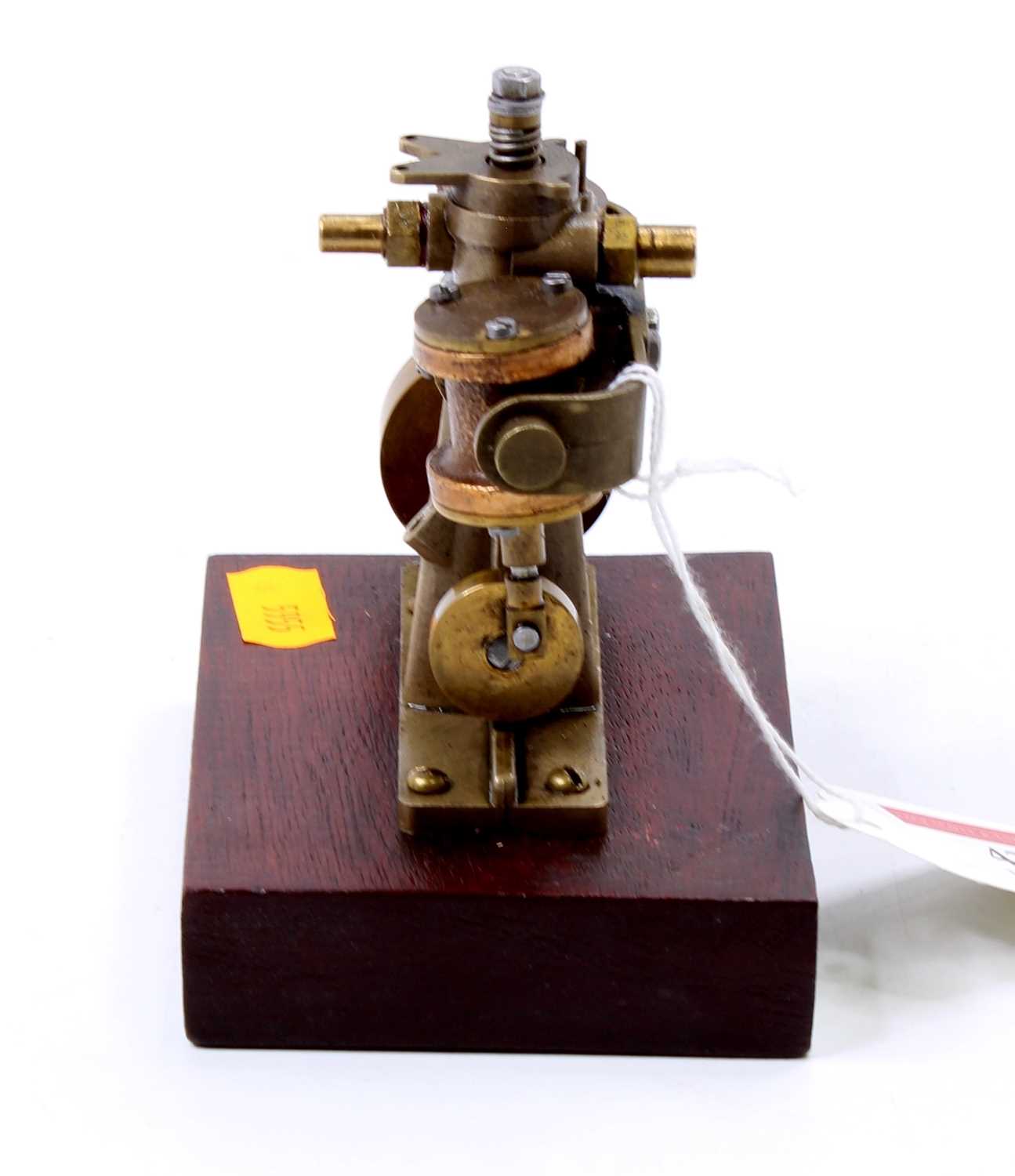 Cheddar Models Ltd of Somerset, well-engineered model of a Isis CME2 Twin Oscillator, ree running - Image 4 of 4