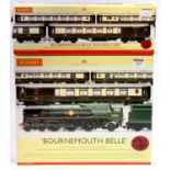 R2300 & R4169 Hornby Bournemouth Belle Train Pack with the three car Pullman Cars Pack. ‘New Zealand