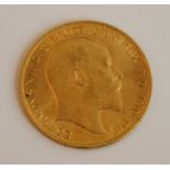 Great Britain, 1907 gold half sovereign, Edward VII, rev: St George and Dragon above date. (1)