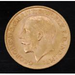 Great Britain, 1913 gold full sovereign, George V, rev; St George and Dragon above date. (1)