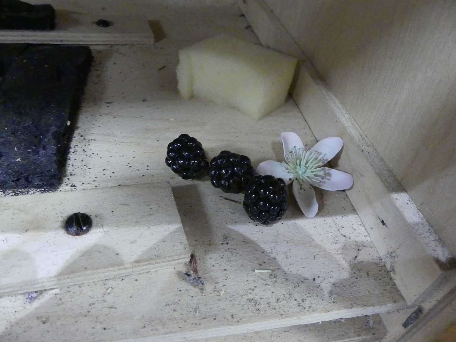 Ronald van Ruyckevelt, a bone china and gilt bronzed model of a blackberry branch, on a marble - Image 2 of 4