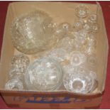A box of miscellaneous glassware, to include comport, drinking glasses, ashtray etc