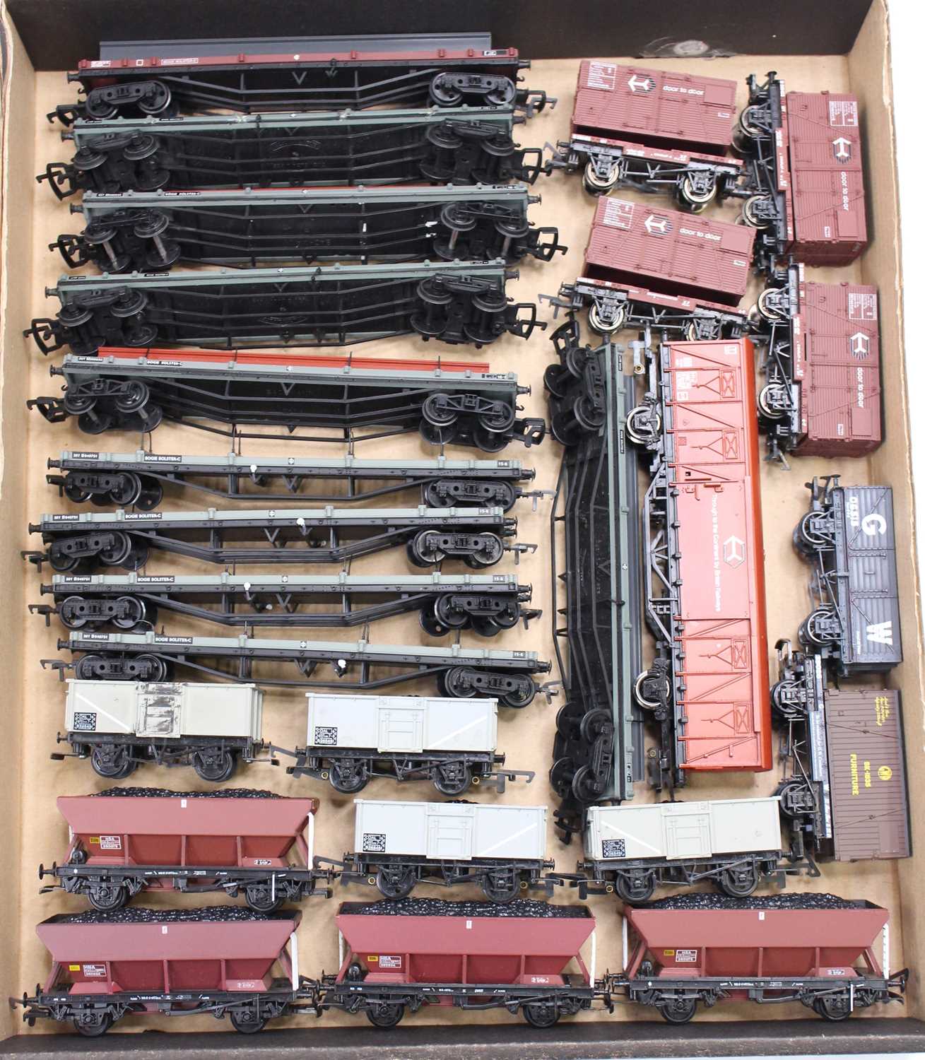 Two trays containing a collection of mixed 00 gauge items of rolling stock to include Fena, LMS, - Image 3 of 3