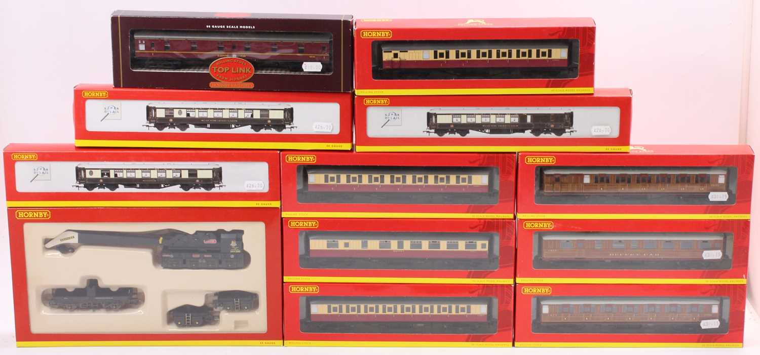 One tray containing a collection of mixed Hornby 00 gauge boxed industrial stock and passenger