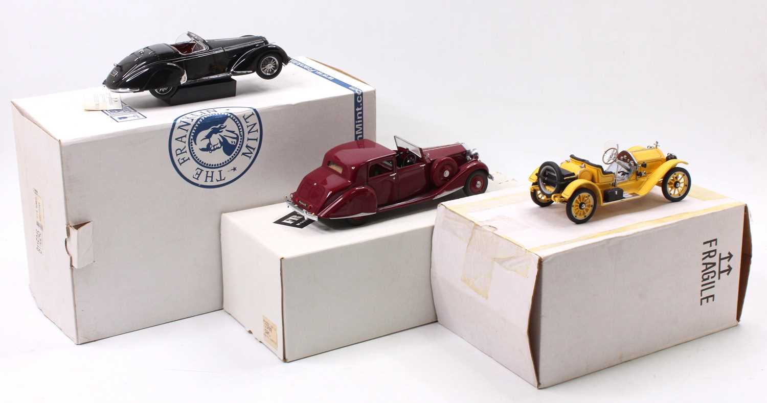 A Franklin Mint 1/24 scale boxed diecast group, three various examples to include a limited - Image 2 of 2