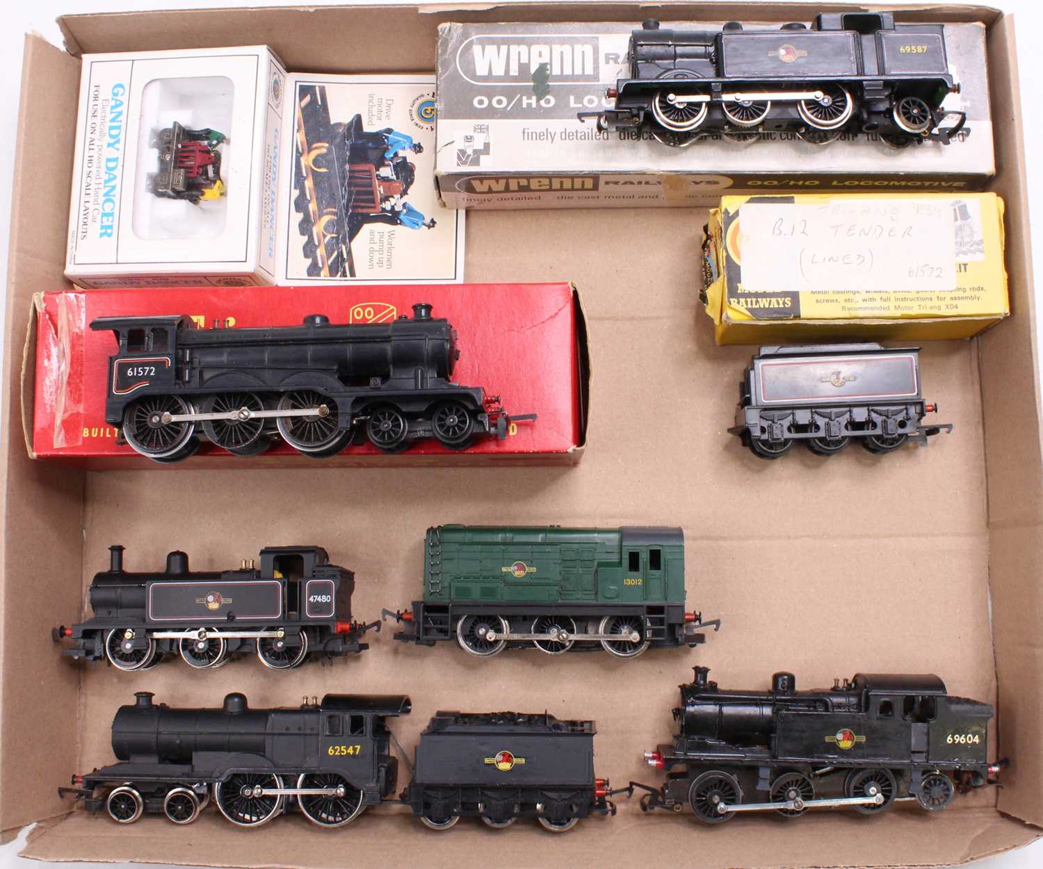 A collection of mixed 00 gauge locomotives to include Triang, Wrenn Railways, Hornby and others,