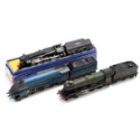 Three Hornby-Dublo 3-rail locos & tenders: LT 25 8F 2-8-0 Freight BR unlined black 48158, block