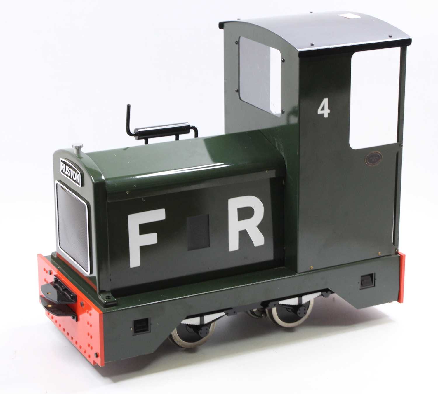 5 inch gauge battery-operated model of a Maxitrak "Ruston" locomotive, hand painted in green with - Bild 7 aus 7