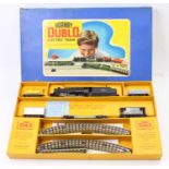 G25 Hornby-Dublo 3-rail LMR 2-8-0 Freight Train set comprising LT25 loco & tender, unlined black