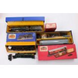 Small collection of assorted Hornby-Dublo items: ‘Castle’ class loco 2-rail totally repainted (